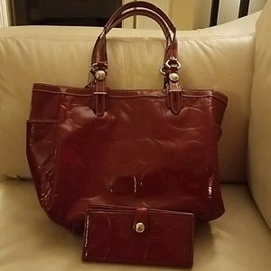 Gently used AUTHENTIC COACH purse